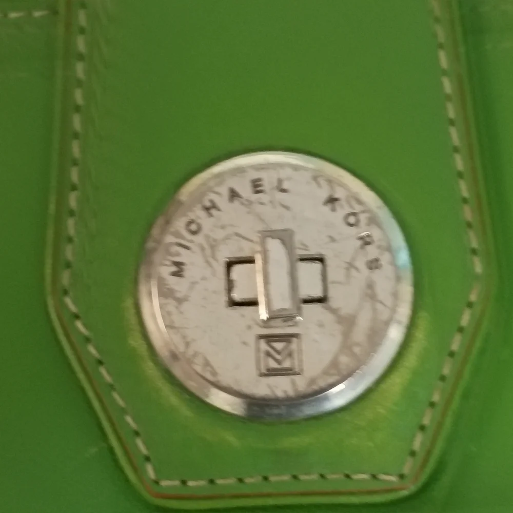 ❤️LOT 2 MICHAEL KORS Light Pink and Mela Green Clutch Wallets - Picture 7 of 12